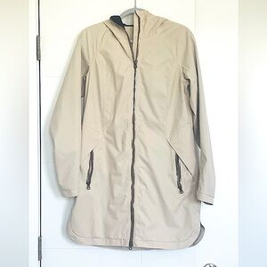 Like new condition Lulu lemon jacket size 6